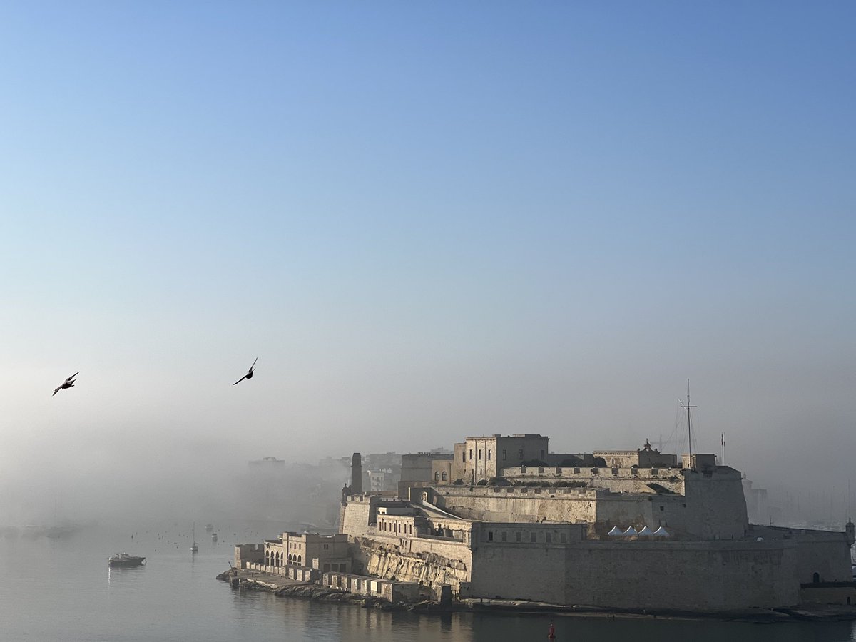 Russell Crowe tweet media