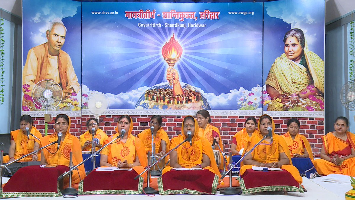 shantikunjmedia's tweet photo. On the Occasion of Buddha Purnima Deep Maha Yagya Celebrated at Shantikunj Haridwar on 16 May 2022 with inspirational story of Buddha  #BuddhaPurnima #बुद्ध_पूर्णिमा #भगवान_बुद्ध #Shantikunjmedia #wearegayatripariwar #awgp https://t.co/LlJcfpAdnX