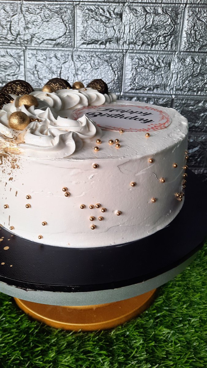 cakes_coupes's tweet photo. Our budget friendly cake
Simple🥰
Chic🥰

#explore #explorepage #ibadan #cakeandcoupes #Trending #viraltwitter #ibadanbaker https://t.co/EGkVOz6fsU