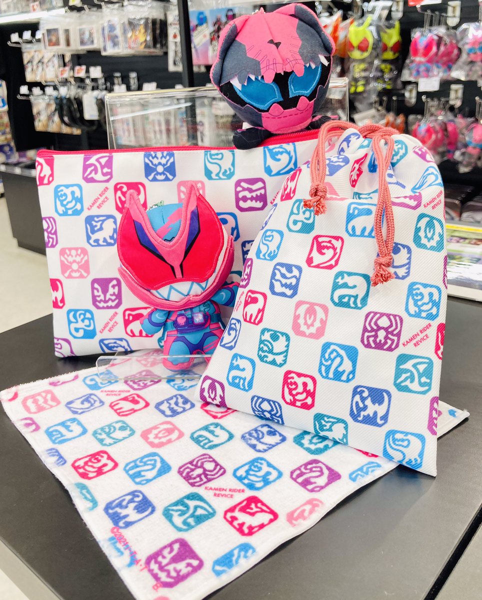 仮面ライダーストア 商品情報】 ストアでは #仮面ライダーリバイス