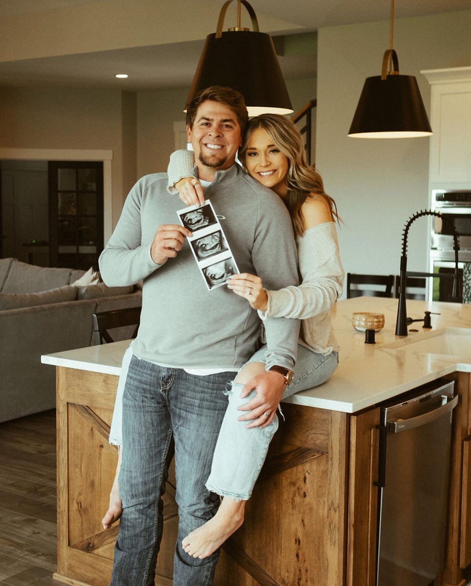 Tmonay14's tweet photo. Had to share the news on here bc it’s @tytheguy27 only form of social media… 😉 love you baby daddy! https://t.co/xPkCZH0TrH
