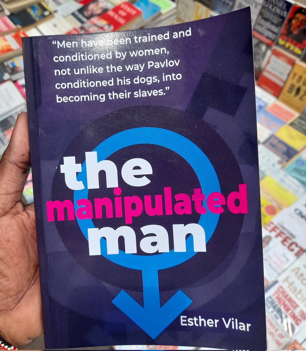 iam_nyakoi's tweet image. These are the masculine books that would have helped Freshly Mwamburi avoid the wrath of Stella.The man was a simp,paid even the air ticket,went to see arrival only to receive Stella with her Alpha man

#JKIA #Stella