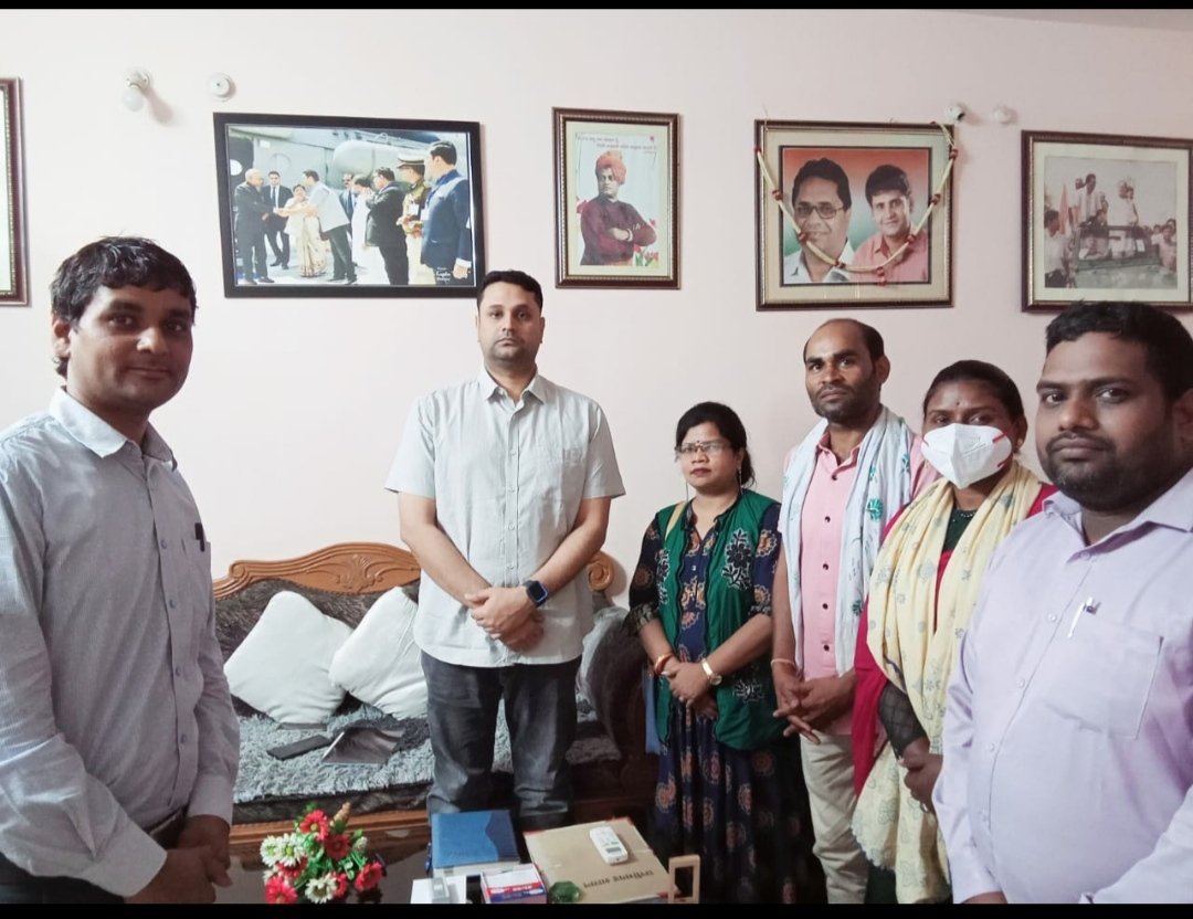 आभार माननीय <a href="/umeshpatelcgpyc/">Umesh Nandkumar Patel</a> जी निश्चित ही आप नयी नियुक्ति से प्रभावित #अतिथि_व्याख्याताओं को पुनः नियुक्ति प्रदान करेंगे और अतिथि व्याख्याताओं के विभिन्न समस्याओं का समाधान करेंगे।
<a href="/bhupeshbaghel/">Bhupesh Baghel</a> 
<a href="/SevadalCG/">Chhattisgarh Congress Sevadal</a>
<a href="/HigherEduCgGov/">HigherEducation Dept</a>
#अतिथि_व्याख्याता_के_साथ_न्याय_करें