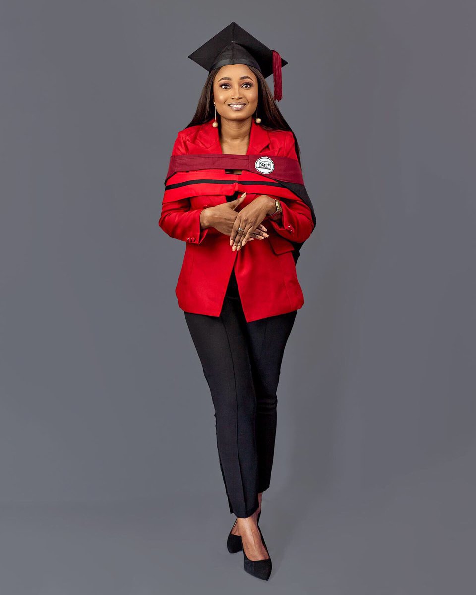 ndagalikana's tweet photo. Unam graduate 👩‍🎓,2018 and 2022 respectively # https://t.co/imVRsbgndT