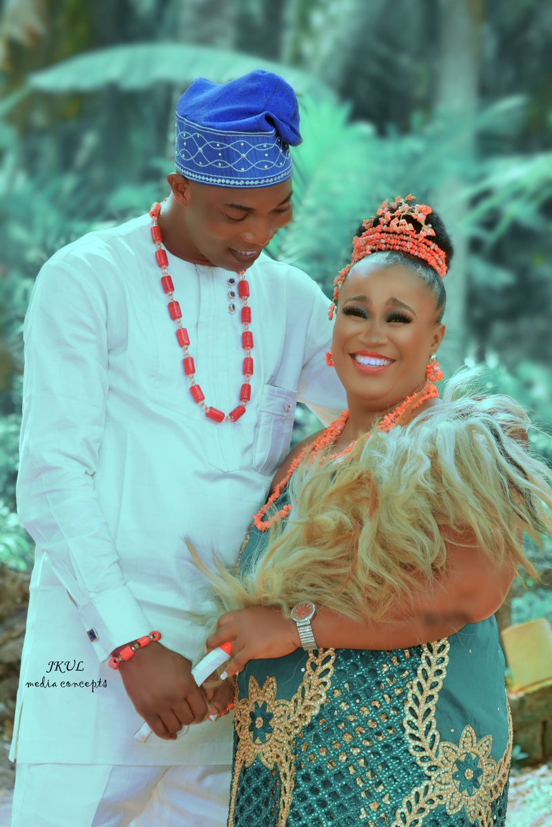 JkulPhotos's tweet photo. There is alot beneath a man smile. 
Shot @ JKUL MEDIA CONCEPTS 📷💯💕 https://t.co/hcKJwT8Zq8