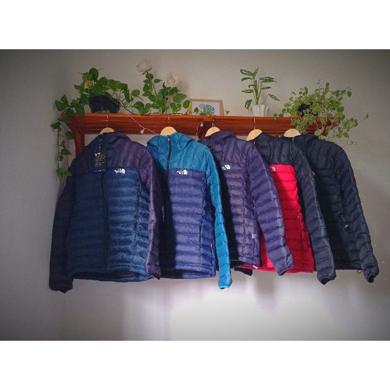 anas_lanang's tweet photo. Cek jaket winter The North Face Bulang puffer  /goossedown syntetis promo  hiking Adventure Ultralight  gunung casual wateeproof pocket naik gunung dengan harga Rp125.000 - Rp200.000. Dapatkan di Shopee sekarang! https://t.co/GF3Ax8HSeB https://t.co/ZP6AcTTQ4f