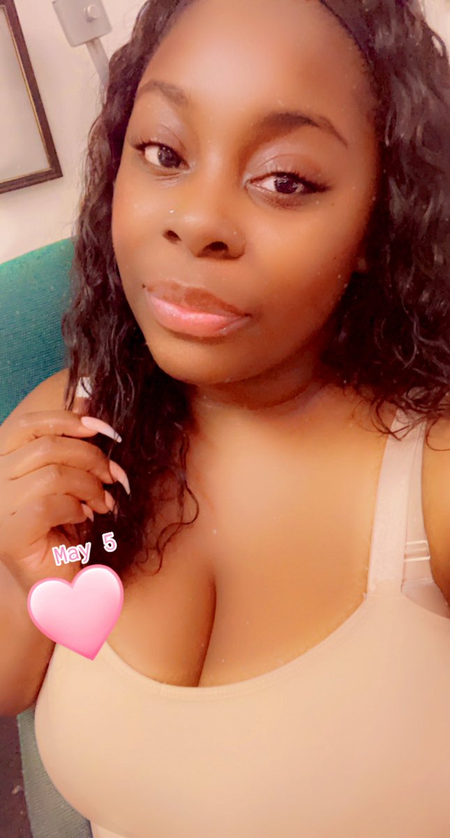 iAM_ENOUGH22's tweet photo. You can’t forget , I’m still that bitch 😘 https://t.co/bVlarMfd1c