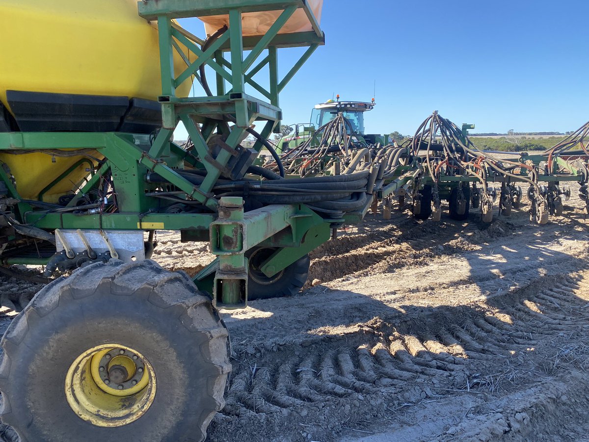 Michael Hart tweet media