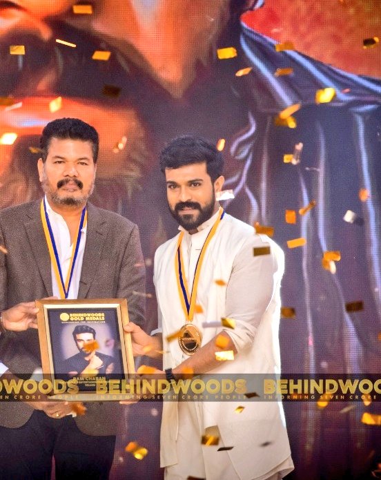 AlwaysAkashRC's tweet photo. Shankar Sir, please announce the #RC15 Title or Motion poster  and ask ur team to Create a Twitter handle 🙃🙃

Humble request @shankarshanmugh 🙏 

#RC15 @SVC_official https://t.co/1E5IwF7wrC