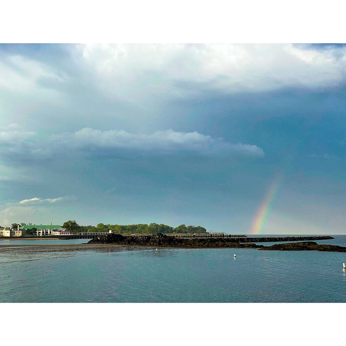 Empathic_Paws's tweet photo. βI've heard it too many times to ignore it. It's something that I'm supposed to be..β #Kermit
While some people chase βπ¨, I like to chase #rainbows . Enjoy a few of my post-storm π along the #SoundShore of @playland_park & Rye Town Park.
#Westchester #TheRainbowConnection https://t.co/P4SgJ9TA7r