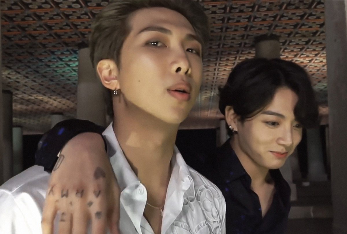 creambunkoo's tweet photo. 🔞 namkookau, daddykink, more tags below ⇣

"you complimented his thighs?" JM says with a laugh. "oh, JK-ah. you're both literally porn stars."

"i know," JK groans into his hands. TH steps into the room and adds, "he didn't even compliment them, he just said 'wow.'"

"hyung!" https://t.co/fR7Gze5DXR