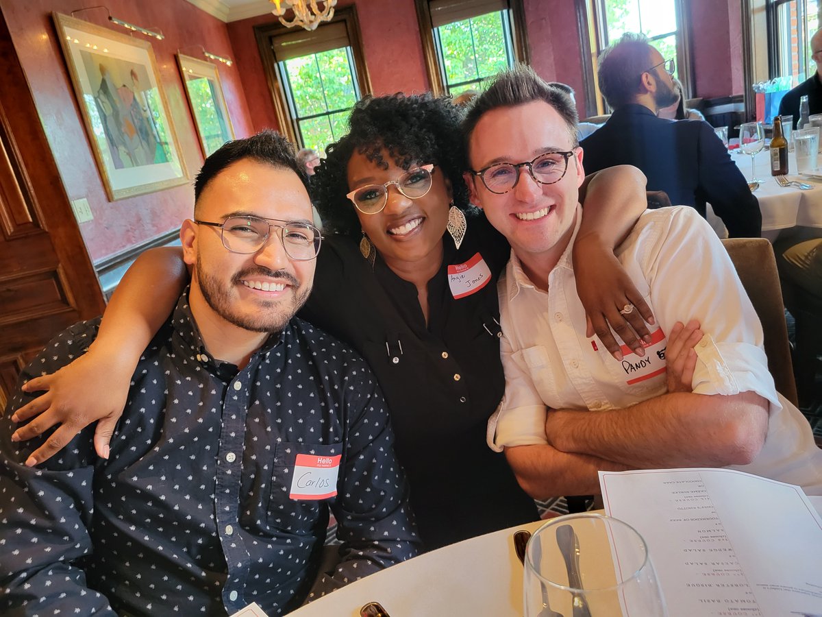 techgirl1908's tweet photo. Good seeing old friends ❤️ #QAOTH https://t.co/ufRrIF1ZgY