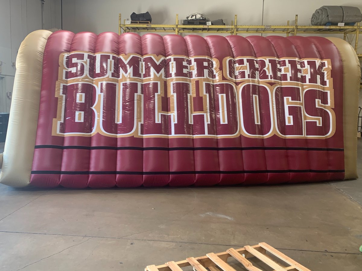SC_BulldogFB's tweet photo. Yay, we got a new Tunnel just in time for the #UNFINISHEDBUSINESS 2022 Season. Thank you @Agent_KellyD for your support for all things Summer Creek! #ALLIN https://t.co/pmUp6Zfln1
