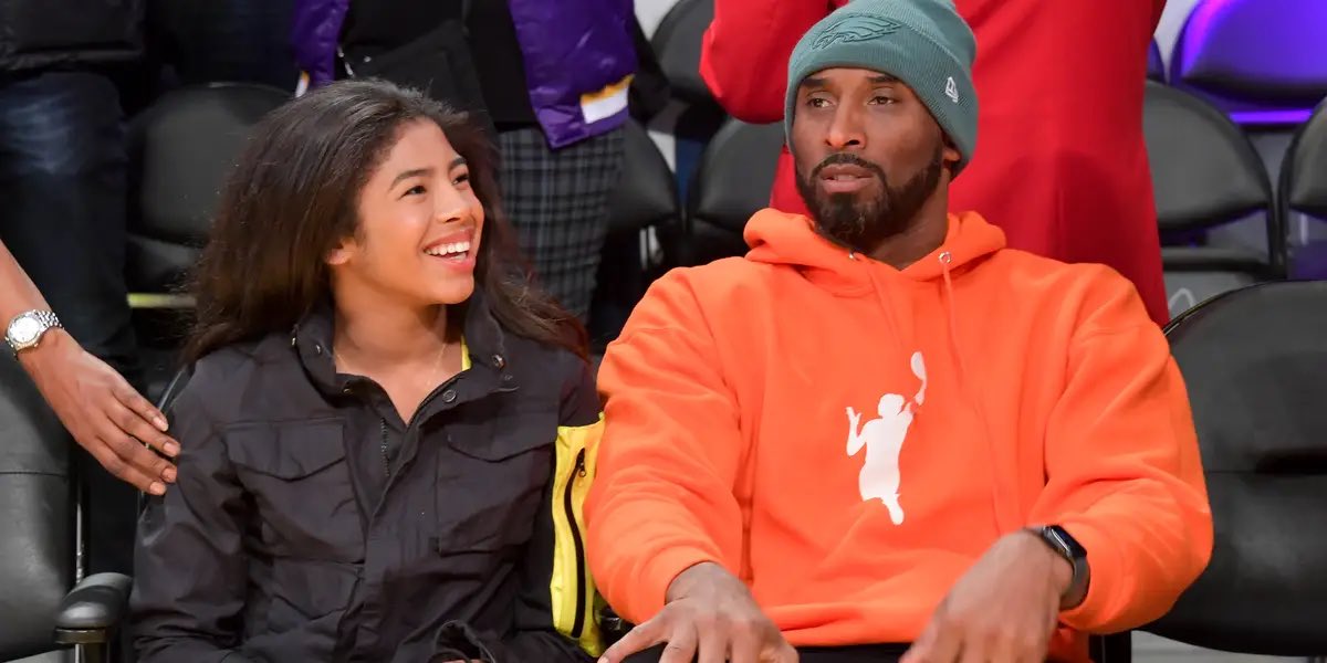 mbokb0224's tweet photo. @memeland I never forgot that kobe wear hats show up in the Lakers game with GiGi #memelandtraits https://t.co/gVMNcqHLbU
