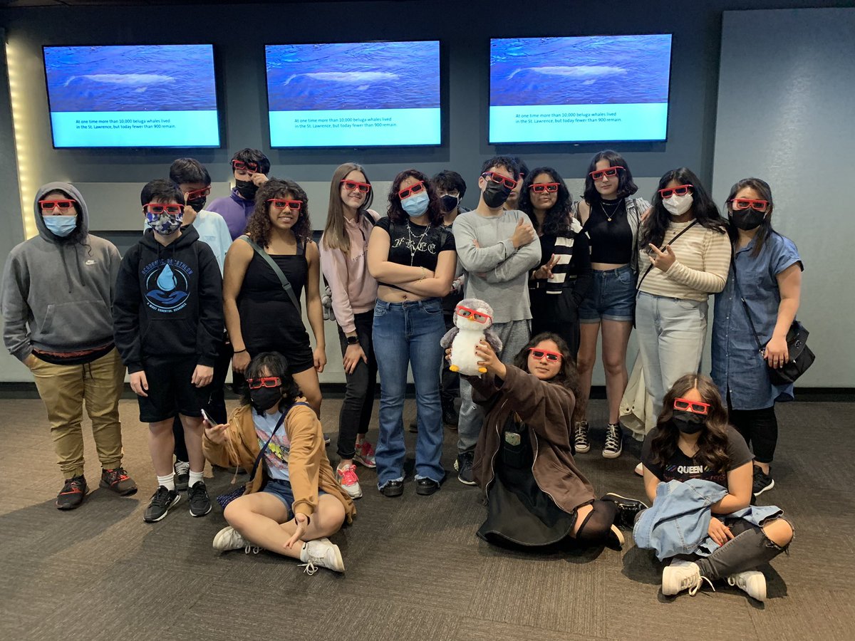 MsJJoung's tweet photo. Great day with our @CarlSchurzHS Academic Decathlon team celebrating our year end of our Water theme this year at the @shedd_aquarium with some 4D Shark experiences! Thank you #LSNA in gifting us this amazing trip! We missed you @MrArsenie! https://t.co/D822pq4diz