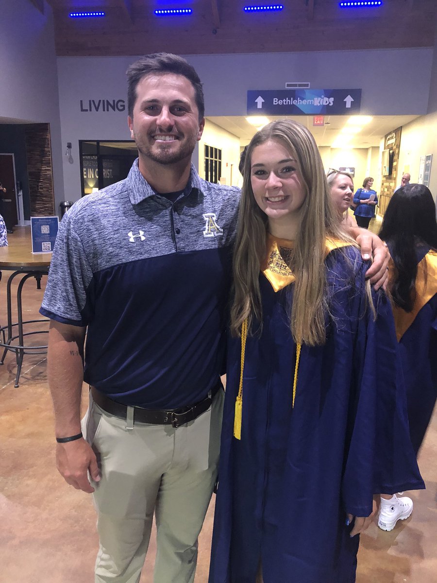 CoachKyleBailey's tweet photo. To @WhitneyDarsey:

Whit, this year has been so much fun to watch you succeed. From diving catches to beat a rival, to qualifying for State in a sport you’d only just started, I am so proud of you. Whatever you do, I am always going to cheer you on! https://t.co/SxkOxvkRZH