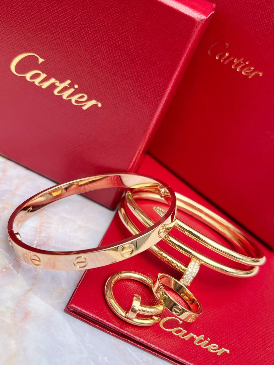 KingramJapan's tweet photo. Cartier Collection🥰💎
The Love and Juste un Clou series have been around for over 40 years.

Please feel free to contact us if you are interested✉️🙌

https://t.co/jMFUQZbcKB

#Cartier #cartierlove #cartierjusteunclou #cartiercollection #cartierring #discount #specialoffer https://t.co/y8hkW3IngT
