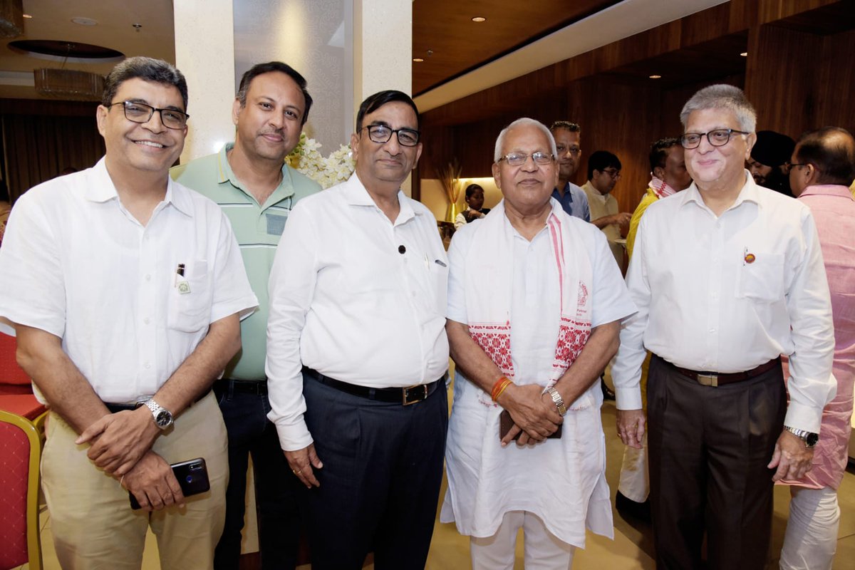 @BVPTezpur organised its 25th AGM on 14.5.22 in august presence of respected Ram Da. The house was blessed by his advise. Founder member Vinod Bagaria Ji highlighted about 25 glorious years of Tezpur Branch @BVPorg @bvp_sampark @RSSorg @pallablochandas @nkbhutoria @sureshjainBVP