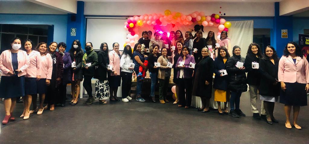TCAdventistas's tweet photo. Con seminarios de Psicología y Nutriión, culminamos nuestro II encuentro "Entre amigas" 🤗con la participación de 24 amigas invitadas por damas de nuestra iglesia. 

#TrujilloCentral @AdventistasANoP https://t.co/VpainqbwLx