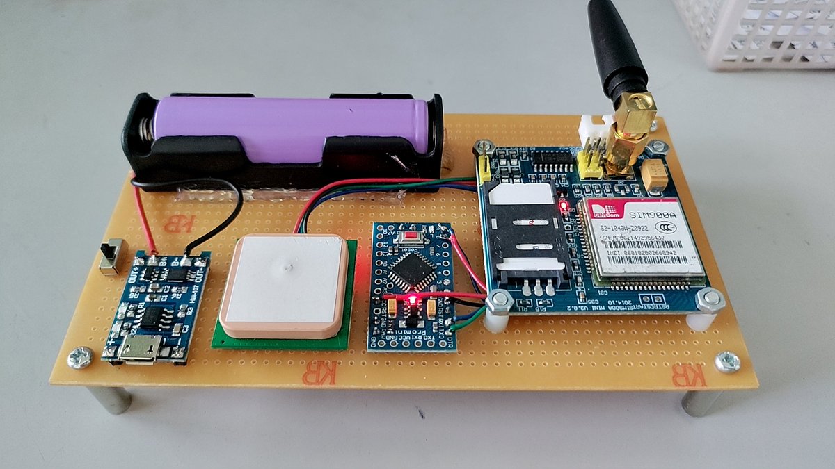 E28AI_CLUB's tweet photo. APRS/GPRS TRACKER https://t.co/NJe3B6JNYr