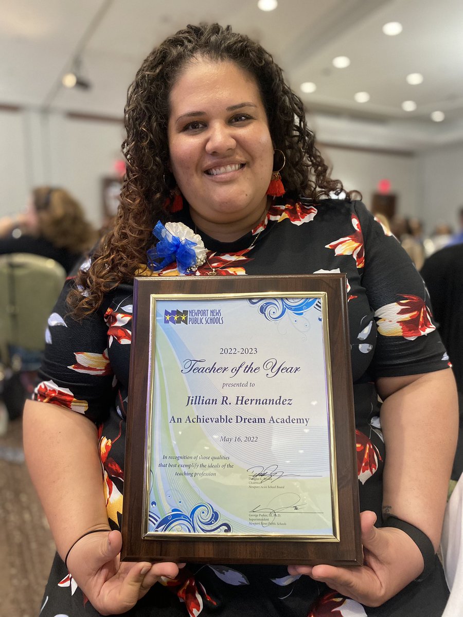 AADreamAcademy's tweet photo. Congratulations again to our Teacher of the Year, Ms. Jillian Hernandez 💙✨ https://t.co/UhCqEPxa58