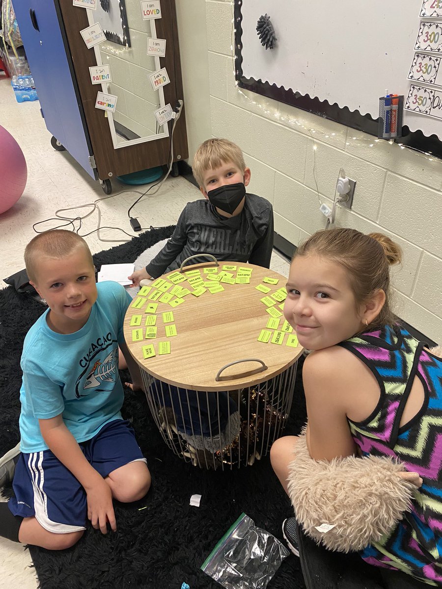 giftedsparkler's tweet photo. So proud of these amazing Ss! They rocked their #mathvocab activity from @AdrienneTeaches and are ready to #rockthetest on Wednesday!  #gordonpatriotpride #studentengagement #testreview #teamworkmakesthedreamwork #lovethesekids #proudteacher https://t.co/6agLBqZWsq