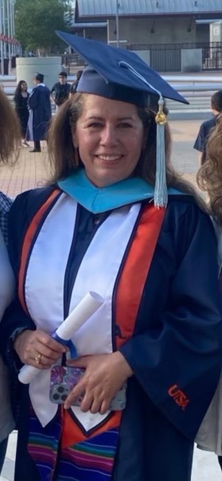 swisd_mcn's tweet photo. Congratulations to our wonderful McNair Librarian, Mrs. McCullom who earned her Master’s in Educational Leadership from UTSA this past weekend. She also holds a graduate librarian certificate from UNT. Congratulations and way to go! #ChallengerFamily #WeAreMcNair https://t.co/bL2iABoI4j