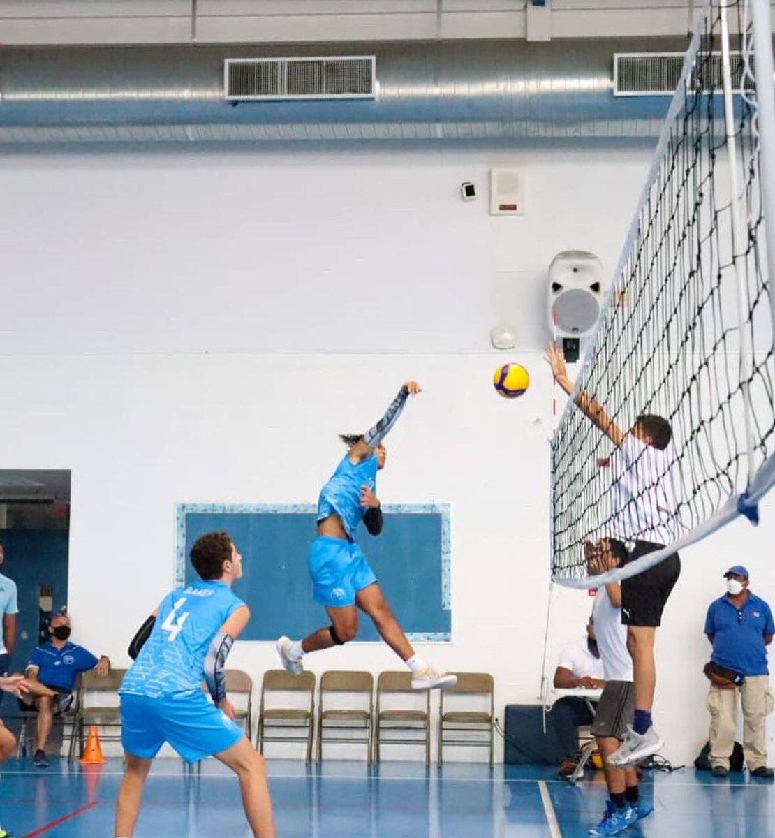 CoachArchila's tweet photo. Volleyball jamboree at @isppanama last weekend! Intentionally promoting volleyball in Panama and helping our team grow at the same time! https://t.co/1yrXhPAJcK