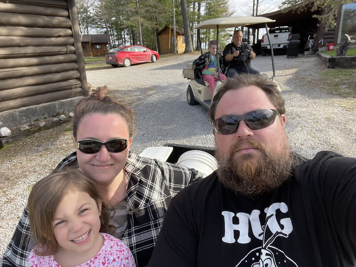 SarahOesch's tweet photo. My way Monday! My personal passions include coffee, lawn care, home projects with the family and golf cart or atv rides! #FocusOnYou #WinAsOne #LifeAtATT https://t.co/NF7HXXzAFn