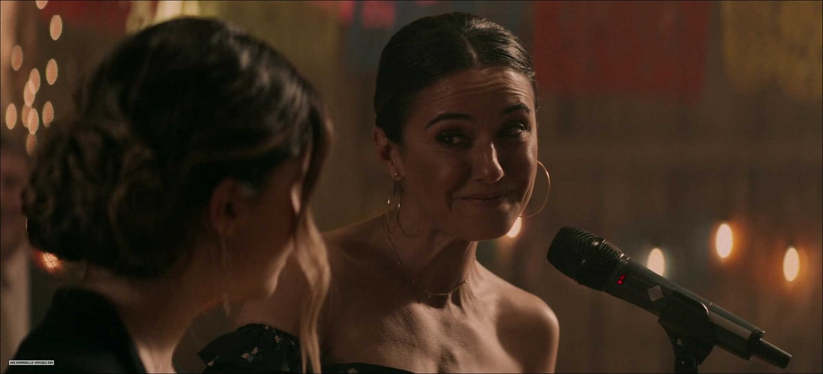 Emmanuelle-Chriqui.com tweet media