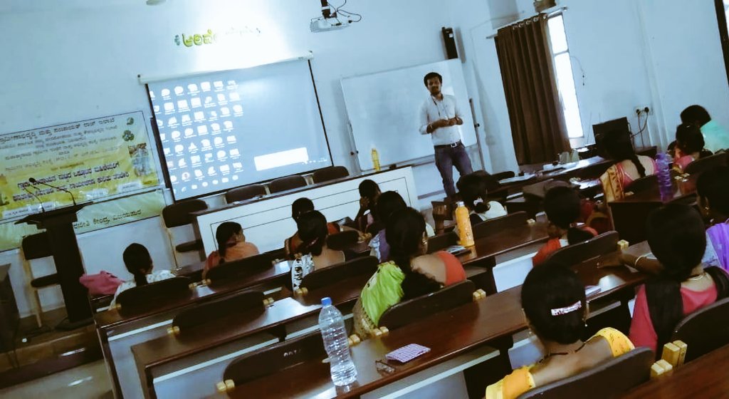 ForIrd's tweet photo. On 16-05-2022 conducted 5 days training on Solid Waste Management(SWM) for 8th batch at Agricultural College Hitnalli. District Vijayapur.
#ngo #nonprofit #ngoindia #activity #Vijayapura #Zillapanchayat #dhwanifdn #IEC #zpvijayapur #rudset https://t.co/1N1vCf0JUZ