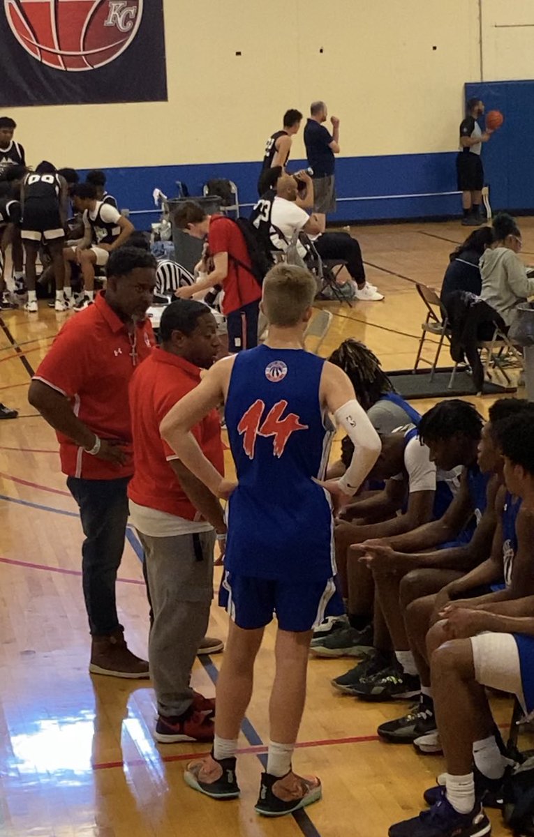 Blessed to receive an offer from <a href="/tabcollegeprep/">The T.A.B College Prep Academy</a> 🤍🖤❤️ #agtg <a href="/athletics_unity/">Unity Athletics</a> <a href="/UnityLionsBball/">Unity Hoops</a> <a href="/RecruitGAHoops/">Recruit GA Hoops</a> @engunitedbball