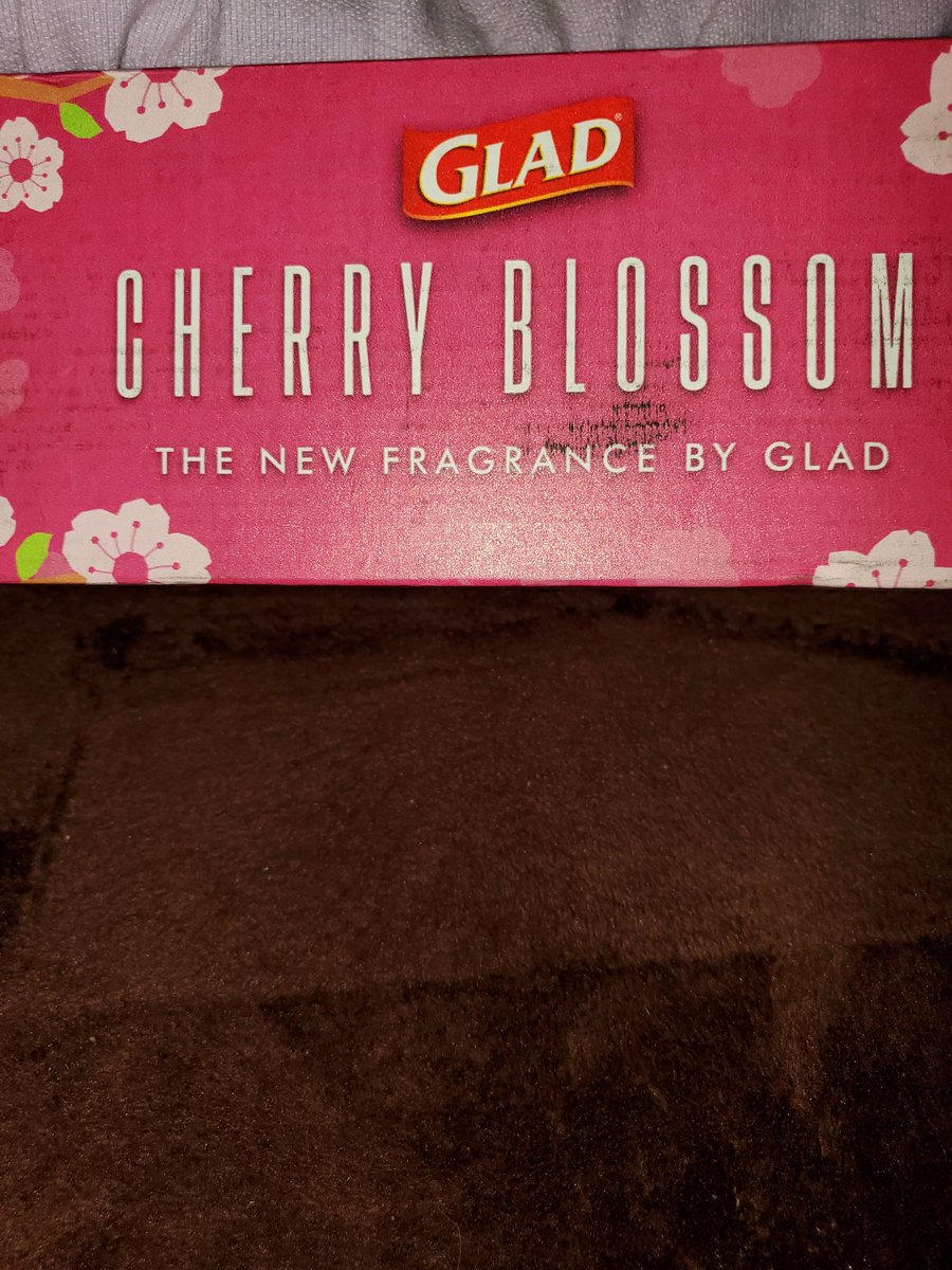 samlvscarol69's tweet image. #gladproducts #gratsy this new sent is amazing 💟💟💟🍒🍒🍒