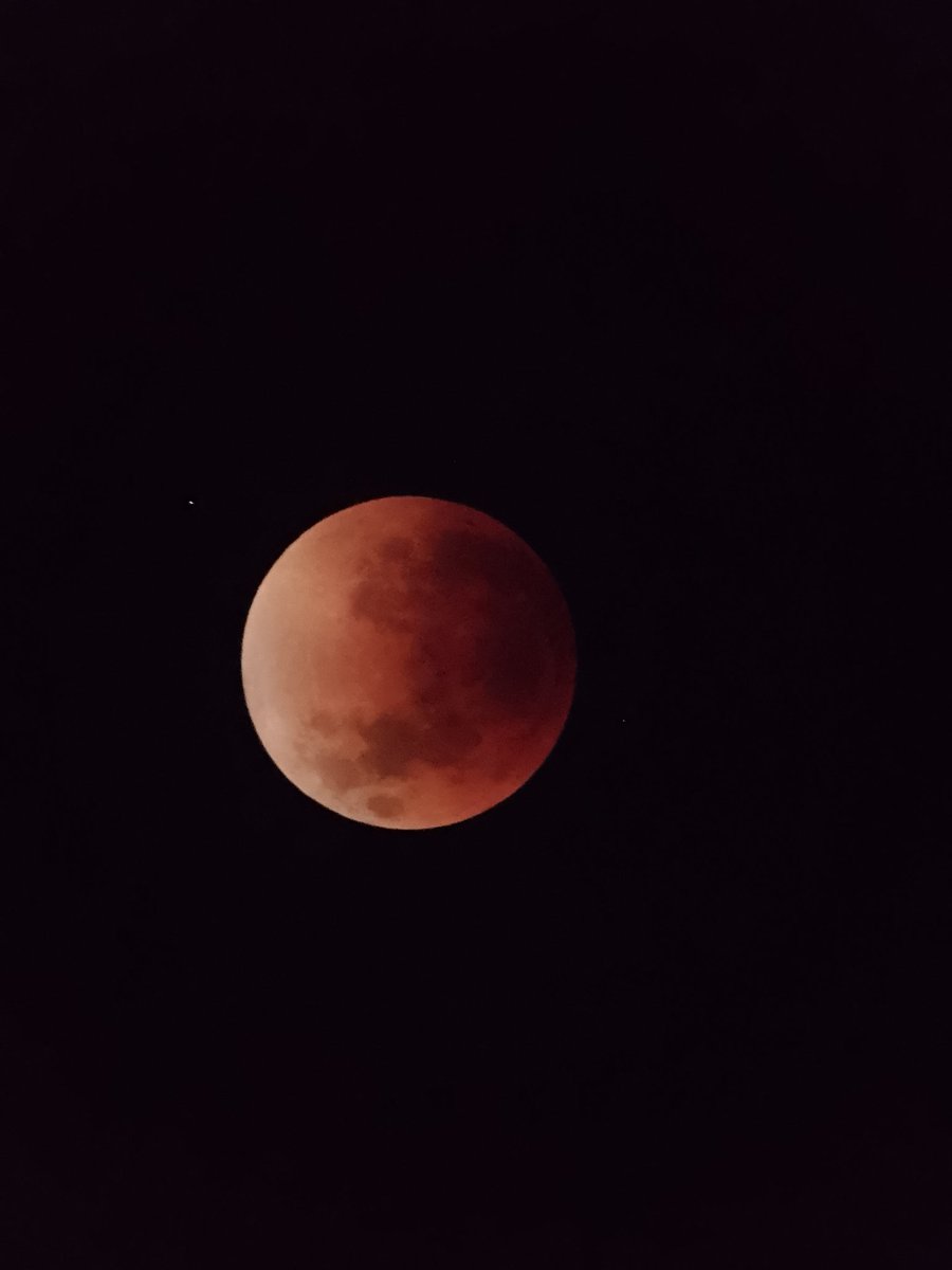 Astronitemx's tweet photo. Que hermoso fenómeno nos regala nuestro universo. https://t.co/w1xWeBCAdR