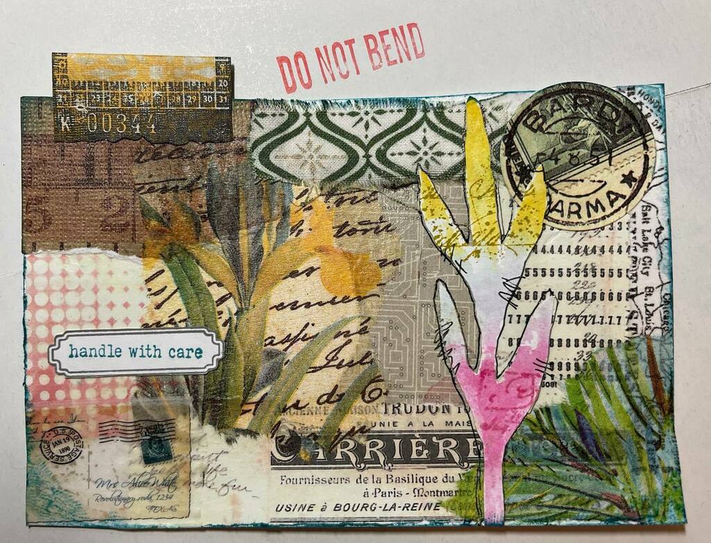BearseKaren's tweet photo. Just playing around with scraps making a collage card, quote by #makerforte #stamping #eileenhull #eileenhulldesigns #ehinspirationteam #pocketnotebook #junkjournal #collage #artcard https://t.co/mF6ozYeYOe https://t.co/z86Xzp8WGm