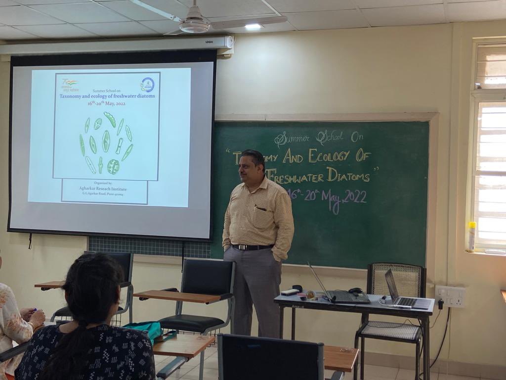 karthickbala's tweet photo. Day-1. Course inaugurated by @pkdhakephalkar Director of @ari_pune and followed by lectures by @DiatomsofIndia Team https://t.co/satBLGg6il