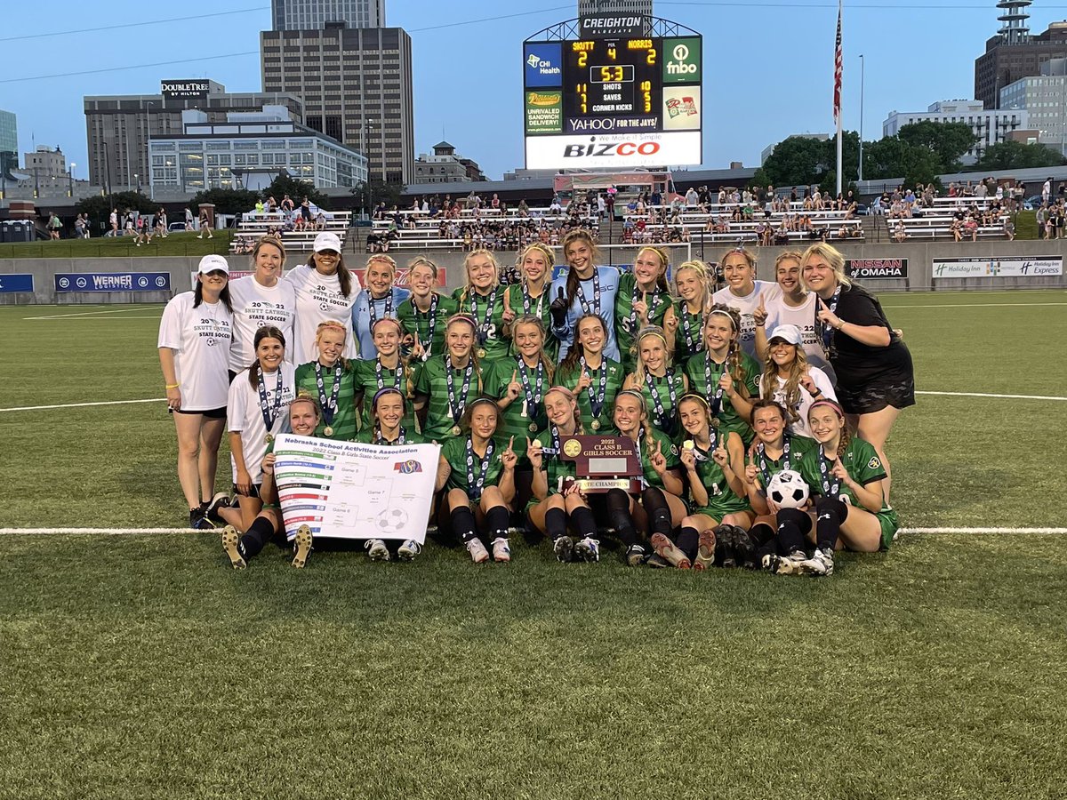 SkyHawkSoccer's tweet photo. 9x STATE CHAMPIONS🏆🏆🏆🏆🏆🏆🏆🏆🏆
2-2 full-time

@Presley149 ⚽️
Lizzo Rosenthal ⚽️
@lakinappell A

All 5 Skyhawks convert their PKs, hats off to McKenna Mann for stepping up as the GK! And @corinne_merkel9 for burying the 5th PK!
🎗#FOE🎗
#4Pres
#FEA2T
#back2back https://t.co/6Mp93iZMJB