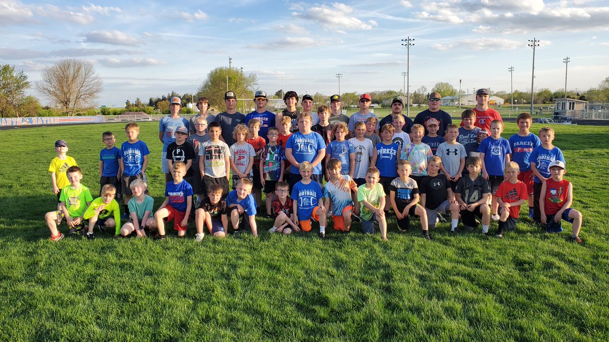 Pheasant youth football camp was a success! Thanks to the kids that came and worked hard to get better. Another thanks to our high school mentors. Grow our culture! #pheasantfootball #parkerpride