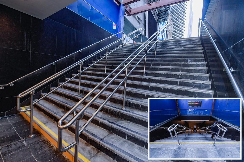 nypost's tweet photo. MTA unveils 'stunning' $30M staircase at Times Square subway station https://t.co/rHRO8MKKzN https://t.co/jOdxGV1Mmx