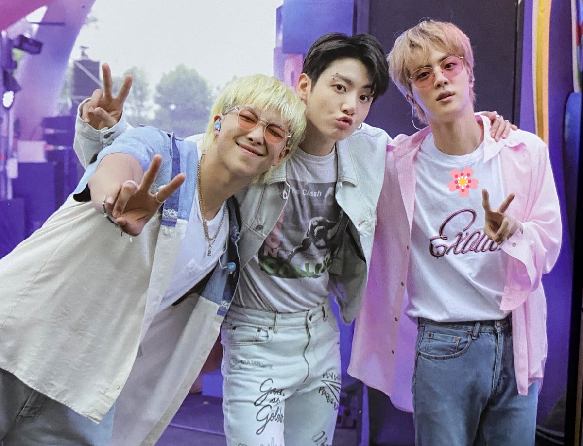 Flor_JIN1204's tweet photo. 스테이즈!!! https://t.co/6jo1M8MJga