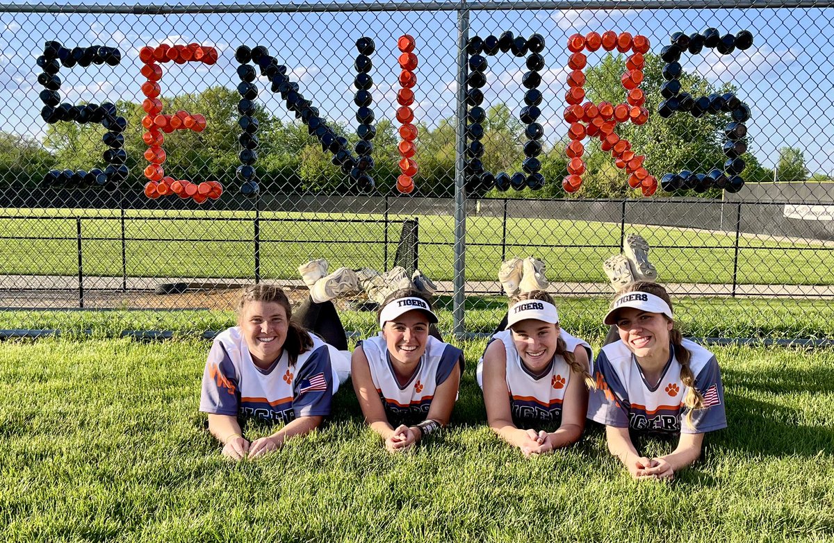 wwssoftball2026's tweet photo. A really nice afternoon honoring our 4 seniors:  Josie Siebert, @ladamek_  @MaddieD18919093 @emmaschusler25.  High character young ladies who are great examples@of@doing things the right way!
Thank you girls for all you have given! 
@WWSathletics 
@WWS_ScottMcD 
@pikes1225 https://t.co/1ugv7HmhgV