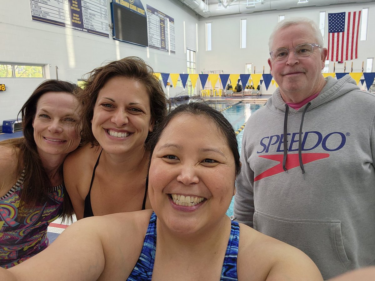 sarahjaswim's tweet photo. Monday night Masters swim practice done🏊‍♀️. A good  workout. Slowly building my endurance. I'm not fast yet, but I'll get there.😊
#chronicillness 
#peakerfish🦈
#mindbodyspirit 
@MPCFitlanders @KentuckyPeakers @IsraelPeakers @PghPeakers @ladybay8 @Sheugs @barbaramills1 @pjl24 https://t.co/RpQjvNCgXG