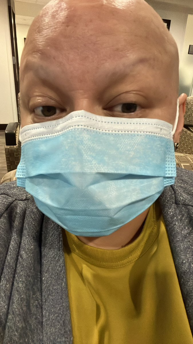 I asked my son if he could identify when I was stressed. He said: Yes, but not right now since you have no more eyebrows 🙄
#chemotherapy #leukemia #stress