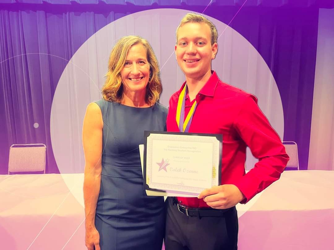 iUniversityPrep's tweet photo. Thanks to the Grapevine-Colleyville Education Foundation for helping us honor our top ranked graduates tonight, and for giving our graduates a venue to honor their favorite educators! @GCISD @GCEdFoundation https://t.co/ghWaUG3PnU