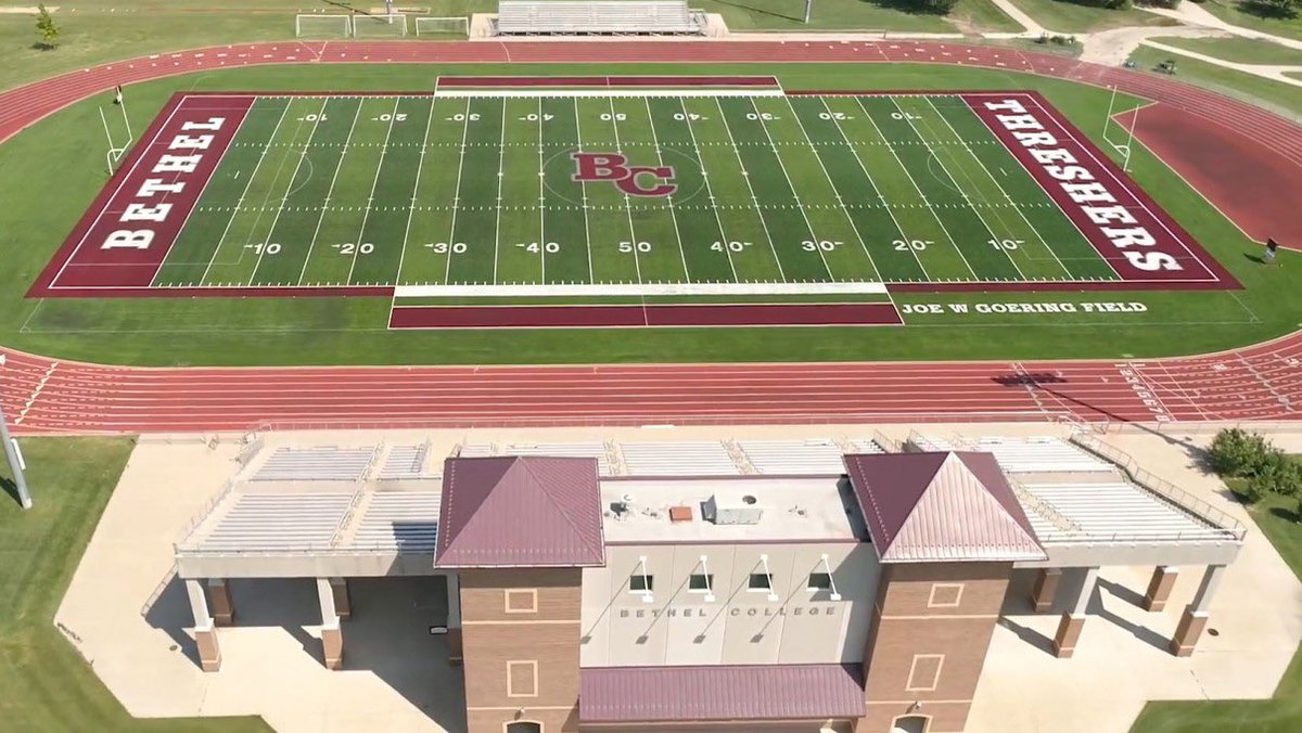 Daltonperson20's tweet photo. Blessed to have received my second college football offer from Bethel University!! @CoachGrider_BC @CoachStokesBC  @Threshers_FB @Vps_football @TravisEast4 https://t.co/3bzjW9oMNl
