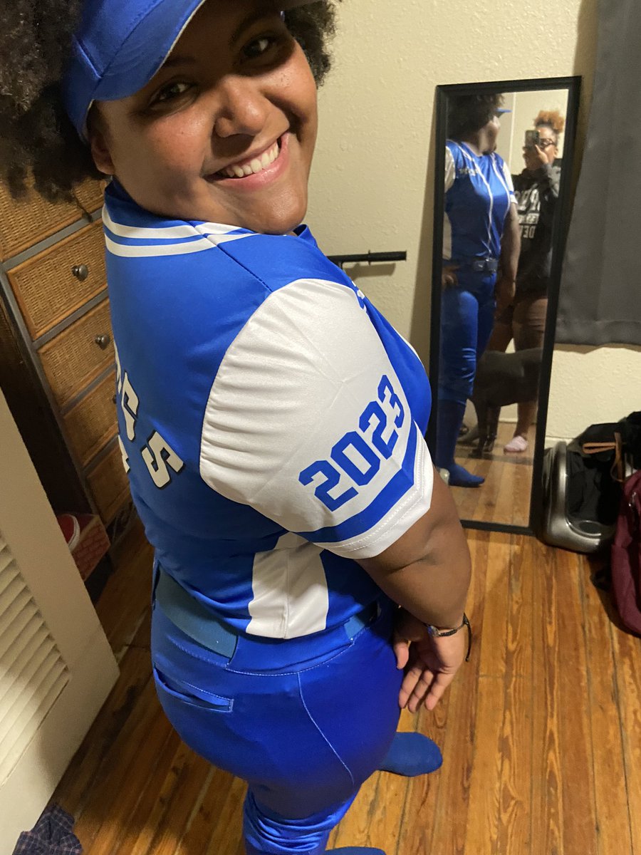 jcummings421's tweet photo. It’s time for travel ball 💙 #11 2023 MIF/OF Jasmine Cummings UNCOMMITTED 😈 https://t.co/x1MKzB9xzp