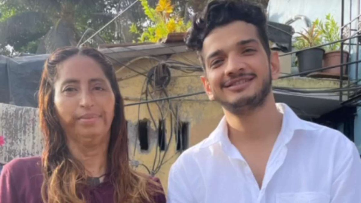 dna's tweet photo. #MunawarFaruqui fulfills his promise of meeting acid attack survivor, fans call him 'real hero'

#LockUpp 

https://t.co/ID04gHyRzs https://t.co/2UwTATu1c3