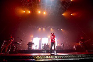 LHHTour's tweet photo. 📸| Louis esta noche en Chile! 🇨🇱 #LTWTSantiago #Night2

©jaime_fotografo https://t.co/dBg9CcGh64