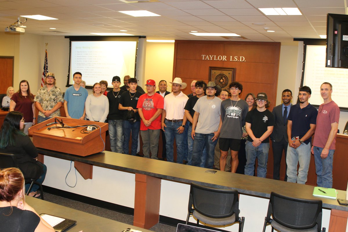 taylorducks's tweet photo. School Board Recognitions: Congratulations to seniors receiving welding certifications! #ThisIsTaylorISD https://t.co/tflGbgL6Qc