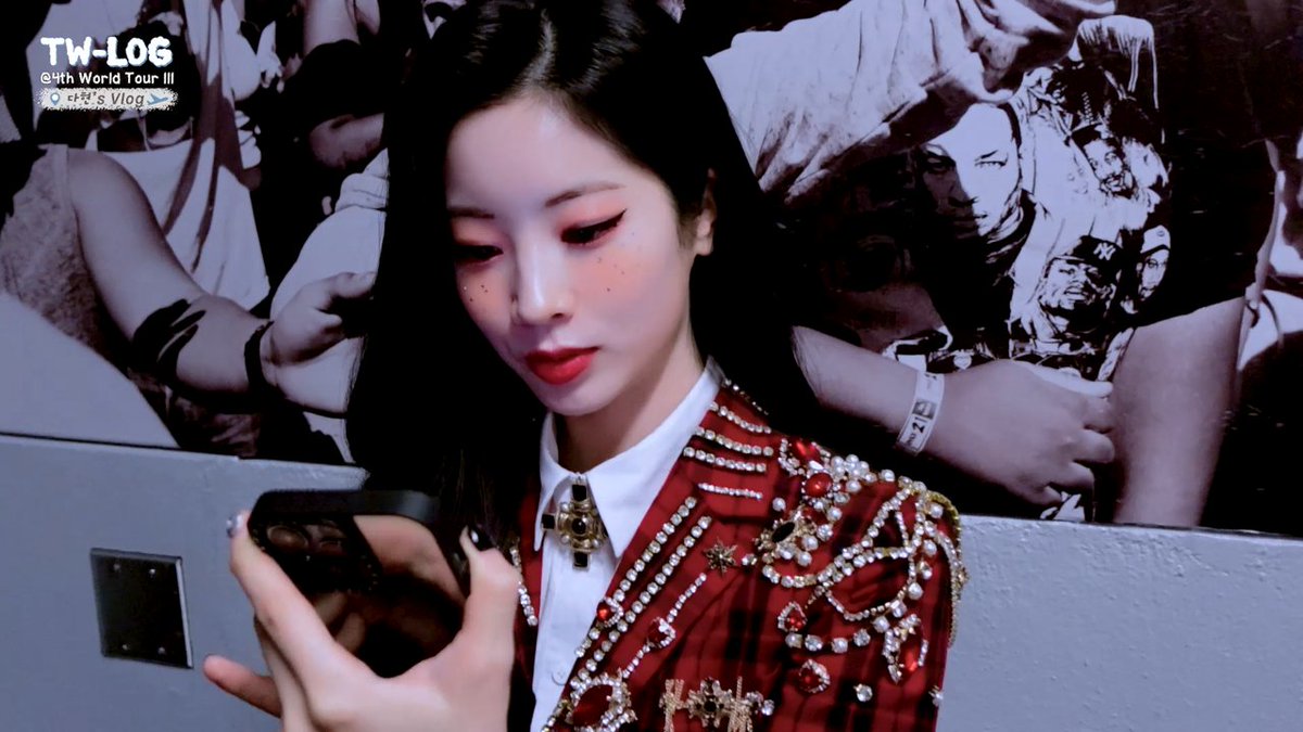 JYPETWICE's tweet photo. TW-LOG @ 4th WORLD TOUR 'Ⅲ' ep.DAHYUN

❤YouTube: https://t.co/tFiRmWxNip
💚NAVER TV: https://t.co/sQgdvfAwYB

#TWICE #트와이스 #TWlog #틋로그 #DAHYUN #다현 https://t.co/166aYdLDAS